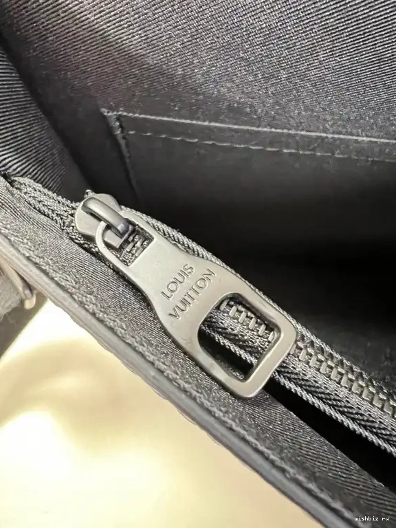 WIS S BRIEFCASE LOCK LOUIS VUITTON 0516